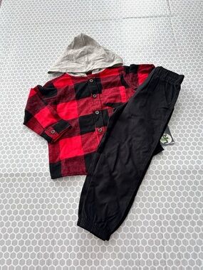 NWT Little Rebels Red Black Buffalo Plaid Hooded Matching Pants.  Size 2T